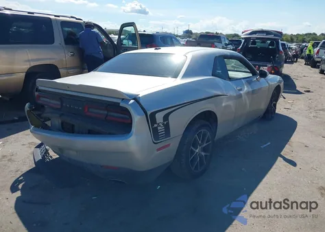 2019 Dodge Challenger Sxt from USA, damaged, VIN 2C3CDZAG4KH744639